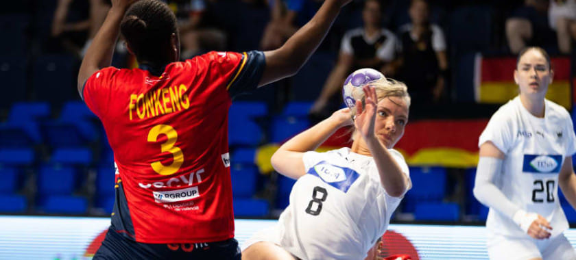 Сборная Германии одержала волевую победу над командой Испании и выиграла юниорский чемпионат Европы