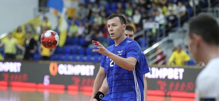 Суперлига. Роман Цокол: "Через три недели снимут швы. После этого надеюсь выйти на паркет"