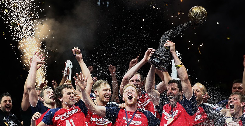 Германия. Главный тренер "Фленсбурга" Майк Махулла: "Нас покидает не просто игрок — это сердце клуба"