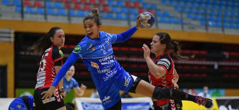 Испания. “Бера-Бера”, соперник “Звезды” по Европейской лиге, одержала очередную победу в чемпионате. Команда продолжает лидировать