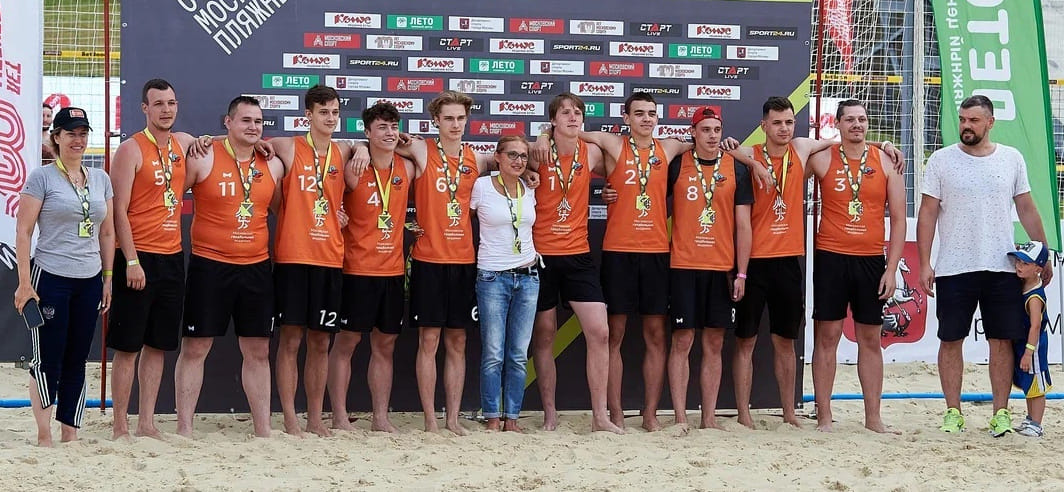 Все на пляж! Счастливые серии буллитов и тёмная лошадка, которая выстрелила. Итоги чемпионата Москвы