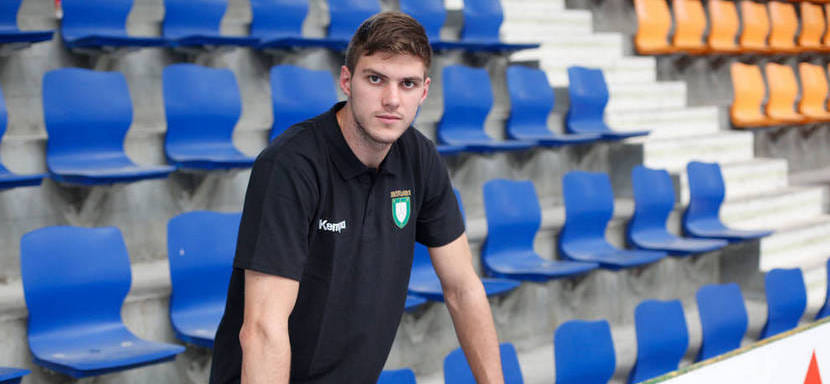 Испания. Одноклубник россиянина Руслана Дашко аргентинец Гильермо Фишер сменил "Анайтасуну" на "Вальядолид"