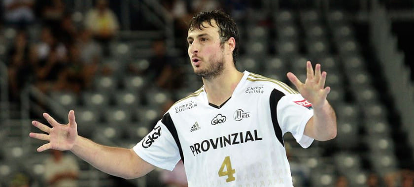 Левый полусредний — больше не Король гандбольного мира? И кого теперь короновать?