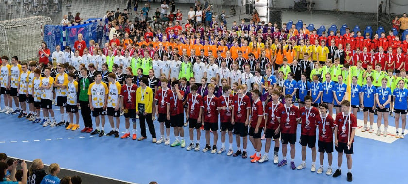 И хорошее настроение не покинет больше ВАЗ! В Тольятти прошёл традиционный детский фестиваль гандбола