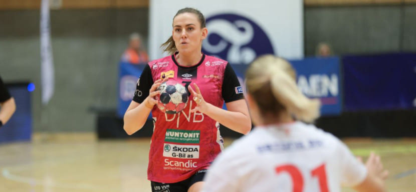 Румыния. Левая полусредняя сборной Норвегии Эмили Арнтзен подписала контракт с "Бухарестом". Там может оказаться и Малин Ауне