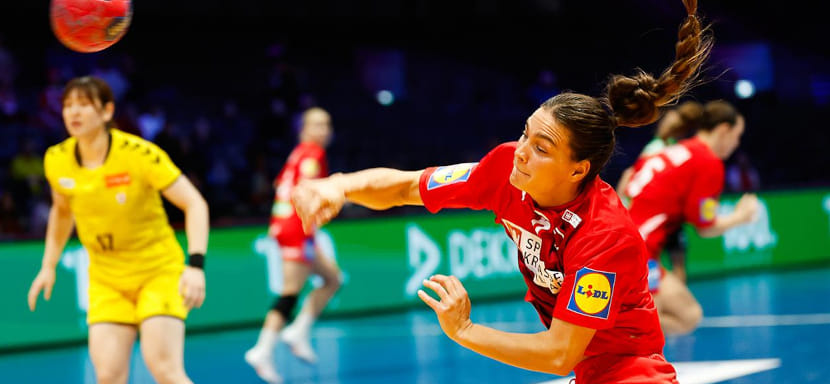 Сборные Норвегии, Дании, Швеции и Венгрии стартовали с уверенных побед на женском чемпионате мира-2025