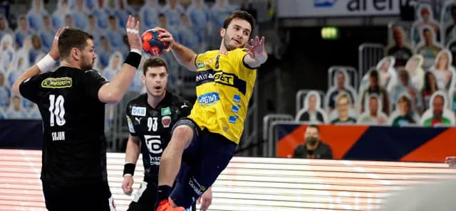 Франция. Трансферный слух. Разыгрывающий сборной Франции Ромэн Лягард перейдет из "Райн Левен" в "Экс". Контракт рассчитан на три года