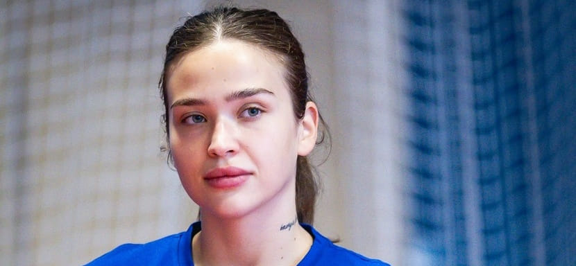Александра Островская: "В этом сезоне предстоит уже учиться у таких классных линейных, как Анастасия Илларионова и Ирина Шинкарук"