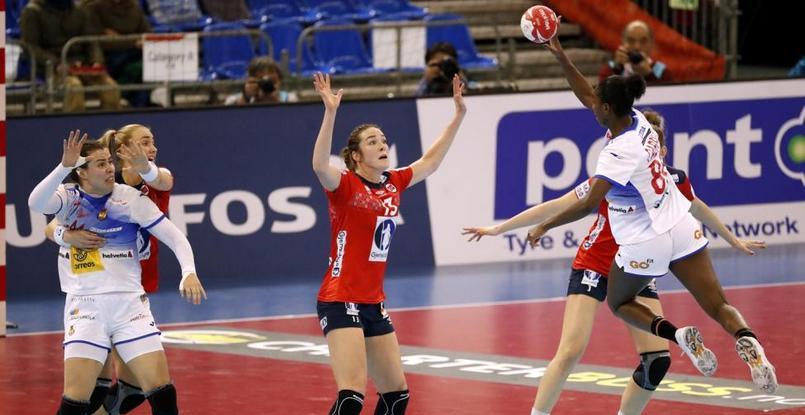 Главный тренер женской сборной Испании Карлос Вивер назвал состав на матчи домашней олимпийской квалификации