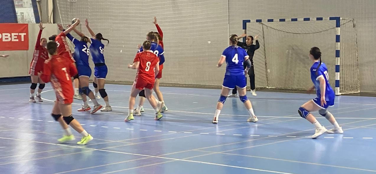 Сборная России U-18 с преимуществом в 17 мячей разгромила сверстниц из Беларуси в первом товарищеском матче