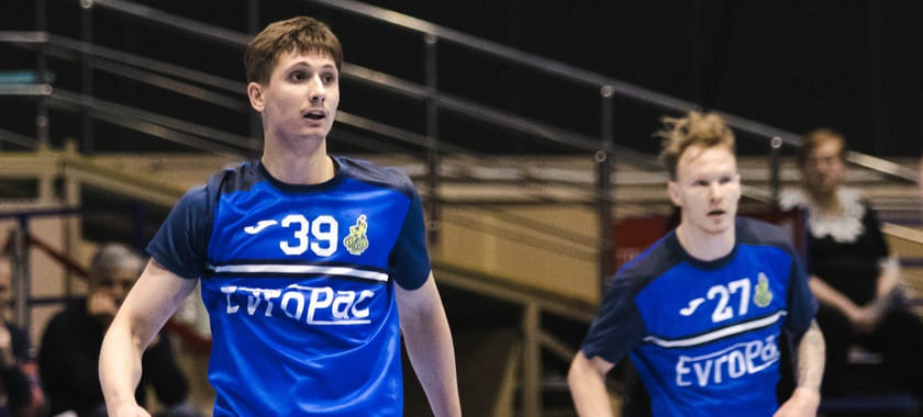 Olimpbet Суперлига. В единственном матче дня омский "Скиф" примет "Динамо-Сунгуль". Снежинская команда может гарантировать 9-е место