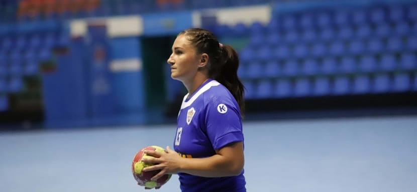 Беларусь. Молдавская правая крайняя "Виктории-Берестья" Ирина Пучко: "Сейчас уже как-то и сборной страны нет. Может, нет финансирования"