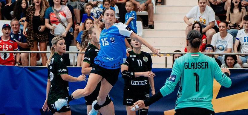 Капитан Крина Пинтя и левая крайняя Эмма Фриис продолжат защищать цвета "Бухареста"