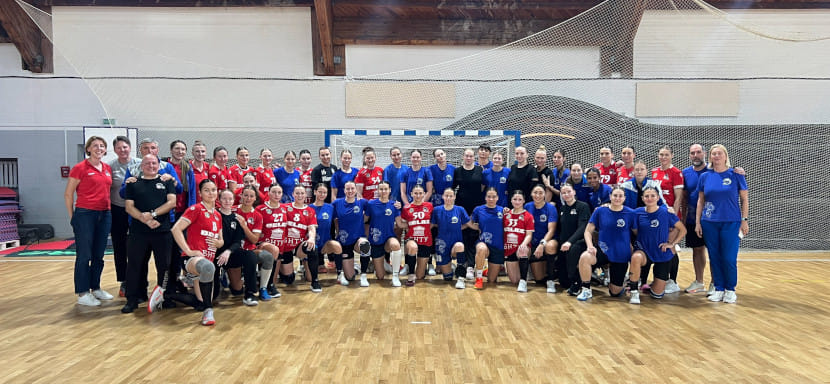 Чемпион Беларуси БНТУ-БелАЗ с разницей два мяча обыграл волгоградское "Динамо-Синару" в товарищеском матче в Стайках