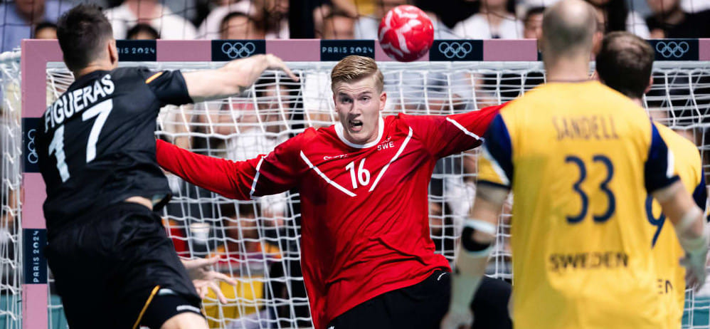 Мохамед Али спас оказавшийся в нокдауне Египет от разгрома. Тобиас Тулин стал основным у шведов