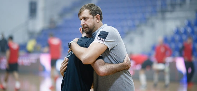 Сергей Горбок: "Между футболом и гандболом много общего, поэтому с тренером БАТЭ Кириллом Альшевским обсуждаем профессиональные темы"