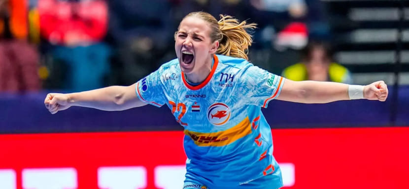 Левая крайняя сборной Нидерландов Зоэ Спренгерс рассталась с "Нюкёбингом" из-за желания выступать за другой датский клуб