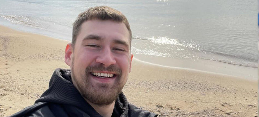 Греция. Владимир Корсак: "Скрипка сейчас лежит дома у родителей. Запылилась… "