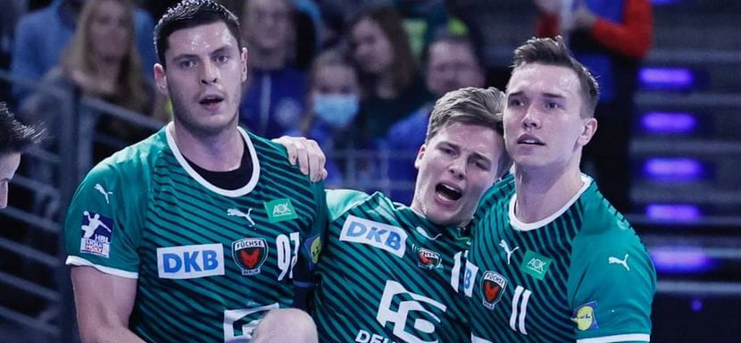 Бундеслига. Правый полусредний Нильс Лихтляйн пополнил лазарет "Берлина", получив тяжелую травму в матче чемпионата с "Магдебургом"