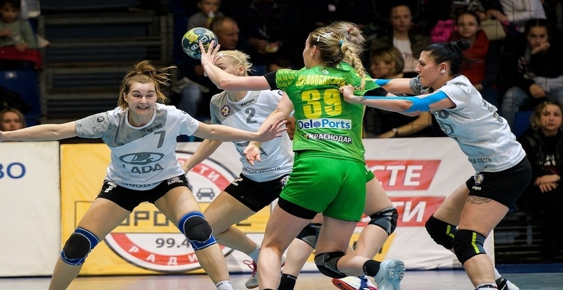 Суперлига. Сегодня станет известен второй финалист женского чемпионата. За путевку сражаются "Лада" и "Кубань"