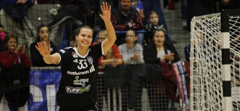 Венгрия. Левая полусредняя "Альбы" и сборной Словакии Эмма Гудакова отдана в аренду клубу "Дунайска Стреда"