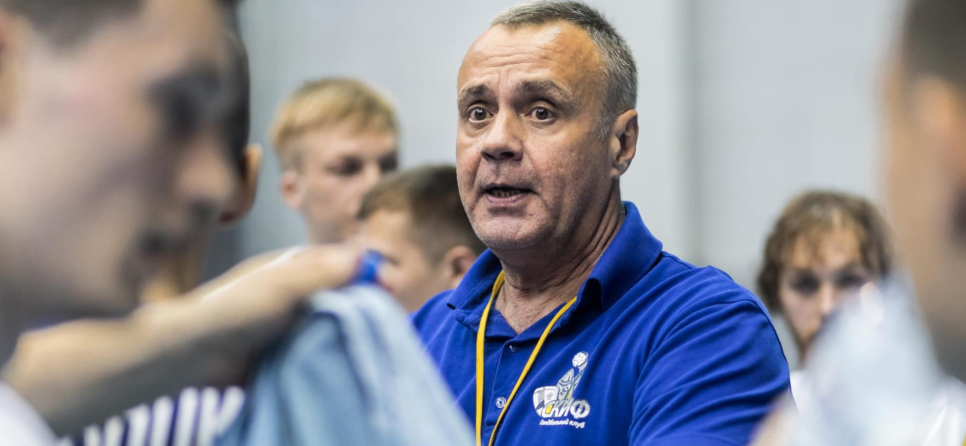 Дмитрий Карлов: "Мяч проиграли, но, если бы сыграли вничью, всё равно нужно было бы в ответном матче побеждать" (ВИДЕО)