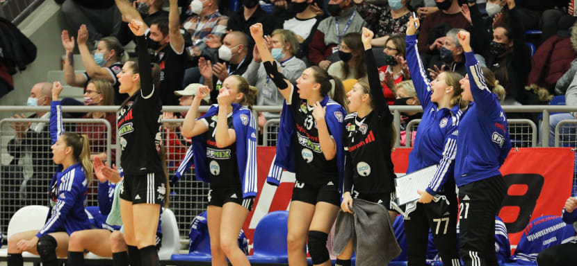 Венгрия. Женский турнир возобновился крупной победой "Мошонмадьяровара" над "Сомбатхеем" Лилии Горильской и Юдит Балог