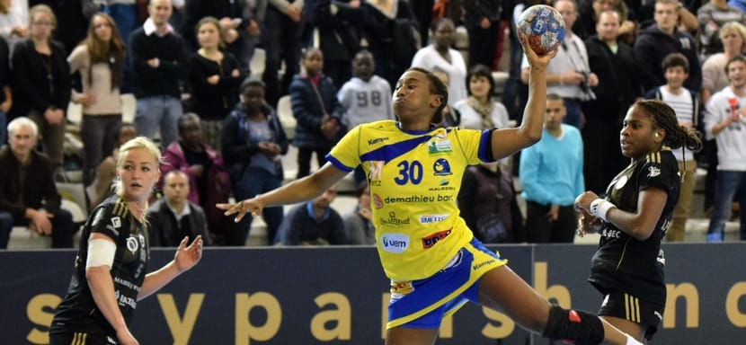 Франция. Правая крайняя Айли Лучиано спустя девять сезонов уходит из "Меца"