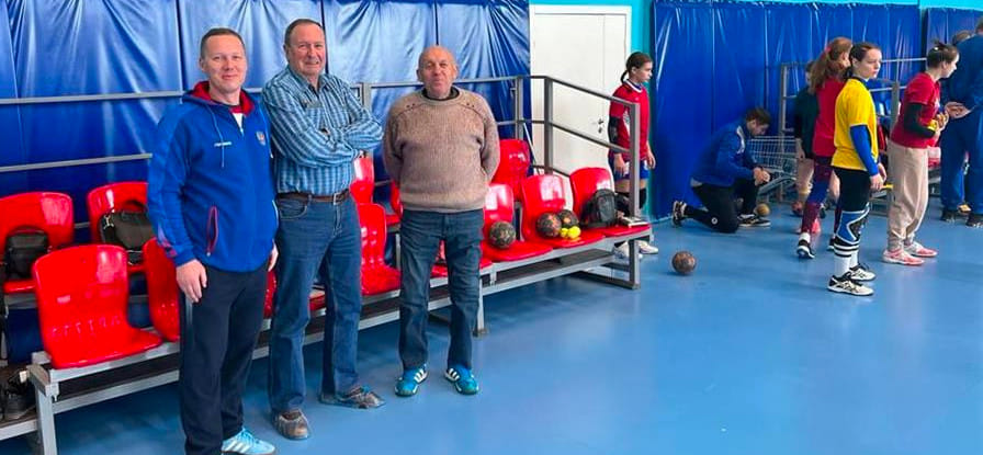 Россия. Известные специалисты Юрий Зайцев и Вячеслав Кириленко в составе делегации ФГР изучили работу детских гандбольных тренеров в Волгограде