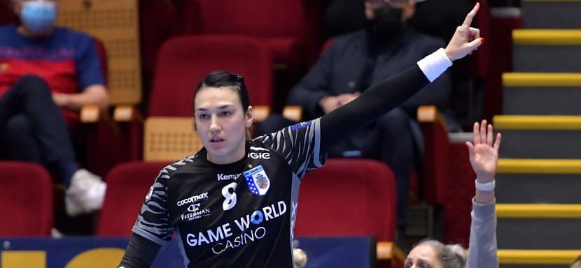 Delo Лига чемпионов. Кристина Нягу: "Я не знаю, что будет с нашим противостоянием с ЦСКА. Жаль, что подобное случается в мире"