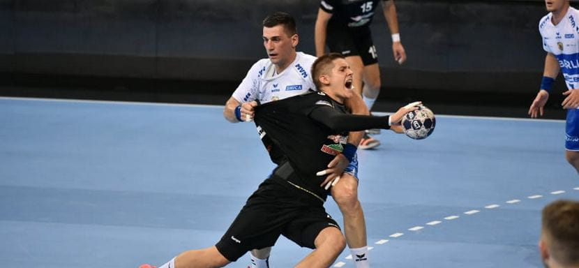 Балканы. Скандал в Северной Македонии. 18-летний сербский вундеркинд Стефан Додич стал яблоком раздора между "Металургом" и "Охридом"