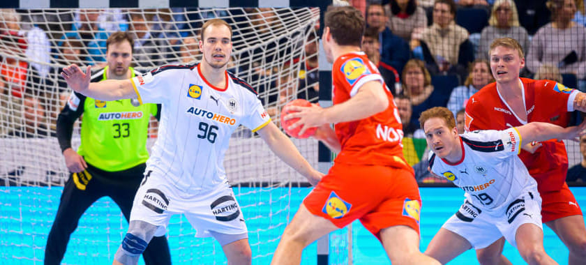 Тим Цехель: "Альфред Гисласон долго пытался дозвониться, но я был на круизе. Спустя сутки увидел пропущенные от него"