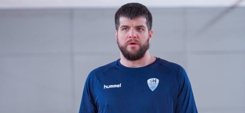 Разыгрывающий "Шартра" Сергей Кудинов: "Велика вероятность, что после этого сезона придётся менять клубную прописку"