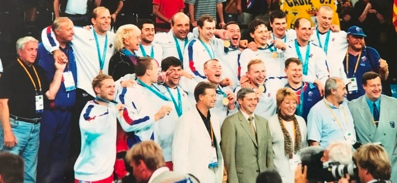 Россия. Игорь Лавров: "Венец карьеры — олимпийское золото. Лишь со временем понимаешь, что удостоился звания, которое не подлежит переоценке"