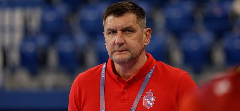 Олег Ходьков: "Ваня Ерканов пришёл, не имея огромного опыта, но есть большое желание, силы и здоровье: бежит, бросает, прыгает" (ВИДЕО)