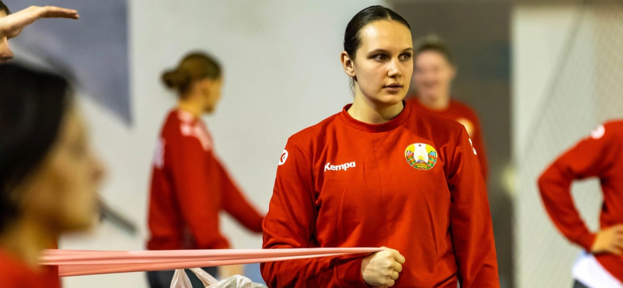 Беларусь. Анастасия Макаренко: "Певницкий дал нам три года, чтобы достать сборную России"