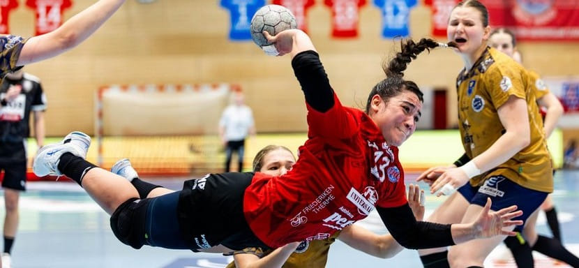 Бразильская полусредняя Джулия Гуарейро из "Тюрингера" — автор лучшего гола в первом туре Европейской лиги (ВИДЕО)