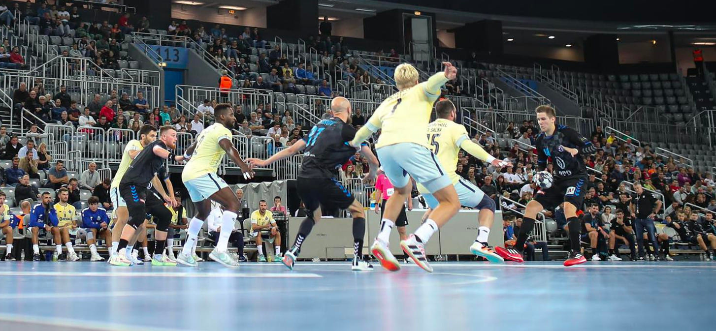 Лига чемпионов. Замыкающий группу "А" "Порту" в перенесённом матче обыграл "Загреб", несмотря на результативную игру Дибирова