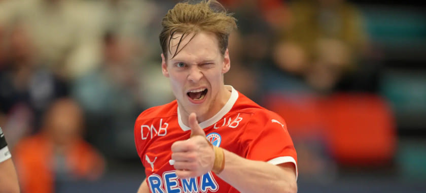 Бундеслига. Трансферный слух. Исландский разыгрывающий Янус Смарасон может покинуть испытывающий проблемы "Кольстад" и перейти в "Магдебург"