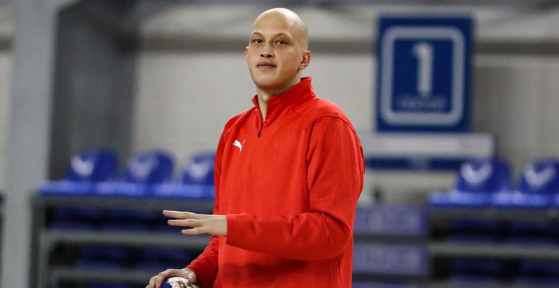 Суперлига. Александр Деревень: "Думаю, надо приступать к работе в спокойном режиме. Все-таки у нас была большая пауза"