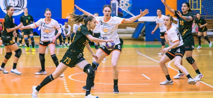 Майкопский АГУ-"Адыиф" оштрафован на 15 тысяч рублей за нарушение регламента соревнований ФГР