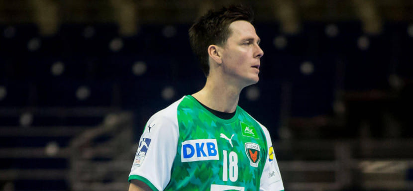 Бундеслига. Ханс Линдберг по завершении 16-дневного карантина: "Наконец-то на свежем воздухе!"