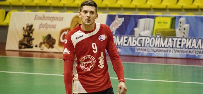 Высшая лига. Состав омского "Скифа" может пополнить белорусский разыгрывающий Максим Сончик. Игрок находится на просмотре