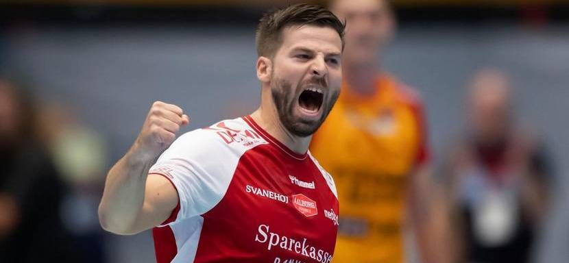 Ветеран датского "Ольборга" Патрик Висмах получил серьёзную травму плеча. Для правого крайнего сезон окончен