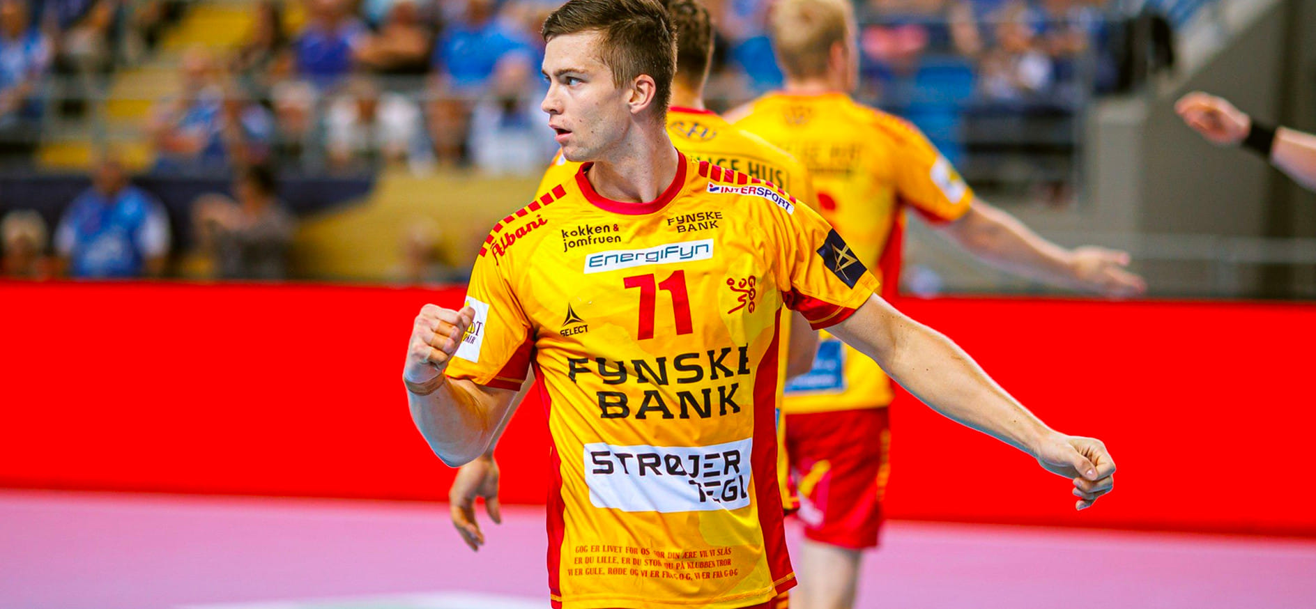 Лига чемпионов. Самойло дебютировал в турнире, но "Висла" проиграла "Гудме". "Еврофарм" без Васильева разгромно уступил "Ольборгу"