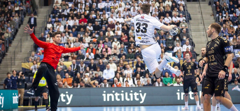 Лига чемпионов. Ландин отменил торжество на 11-тысячнике в Норвегии, "Пик" оступился в Хорватии