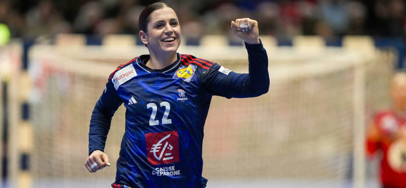 "Брест" объявил о переходе из "Крима" чемпионки мира Тамары Хорачек. Французская разыгрывающая присоединится к клубу летом 2026 года