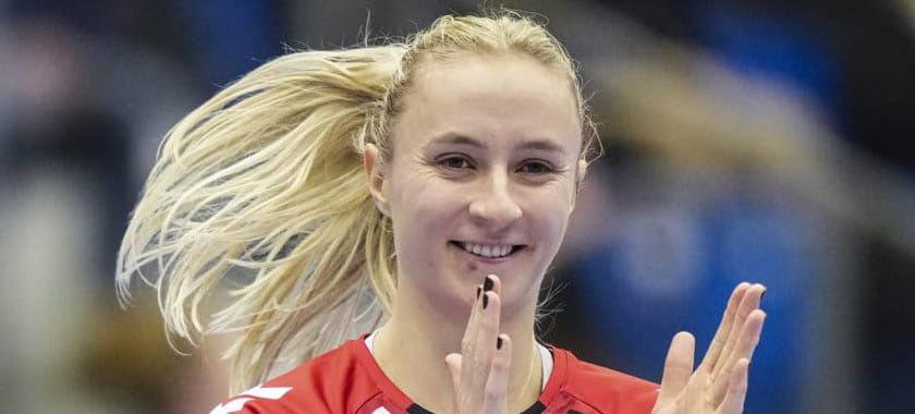 Хенню Рейстад из "Эсбьерга" — лучший бомбардир Лиги чемпионов перед паузой. Вторую строчку делят три гандболистки