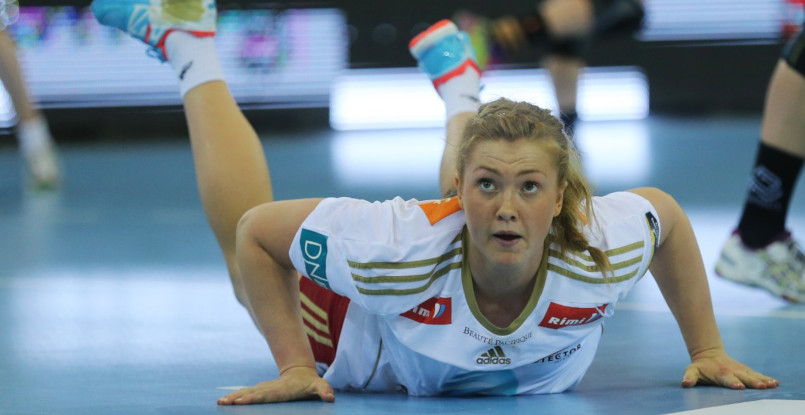 Дания. Линейная Вильде Юхансен со следующего сезона будет выступать в "Хернинг-Икасте". До этого норвежка за пределами родной страны не играла