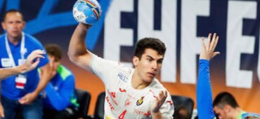 ЧЕ-2022. Еще одна замена в составе сборной Испании: вместо Мигеля Санчеса-Мигальона из "Кельце" вызван Хавьер Родригес из "Логроньо"